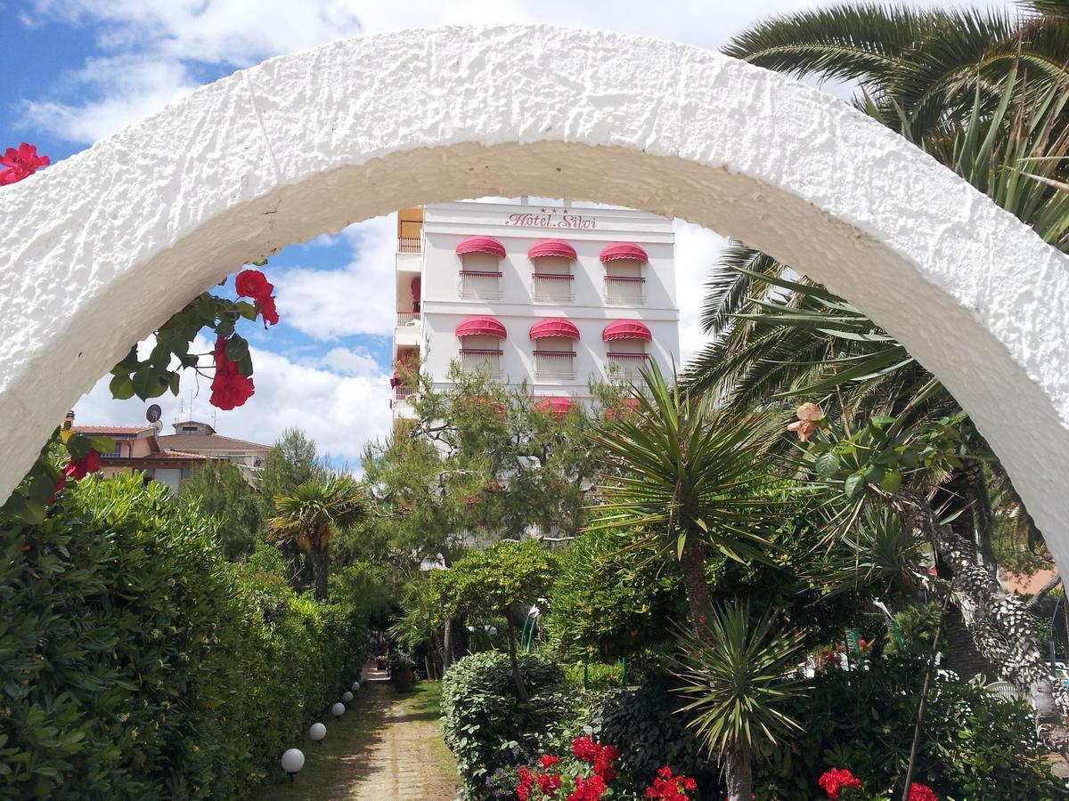 Hotel Silvi Silvi Marina Buitenkant foto
