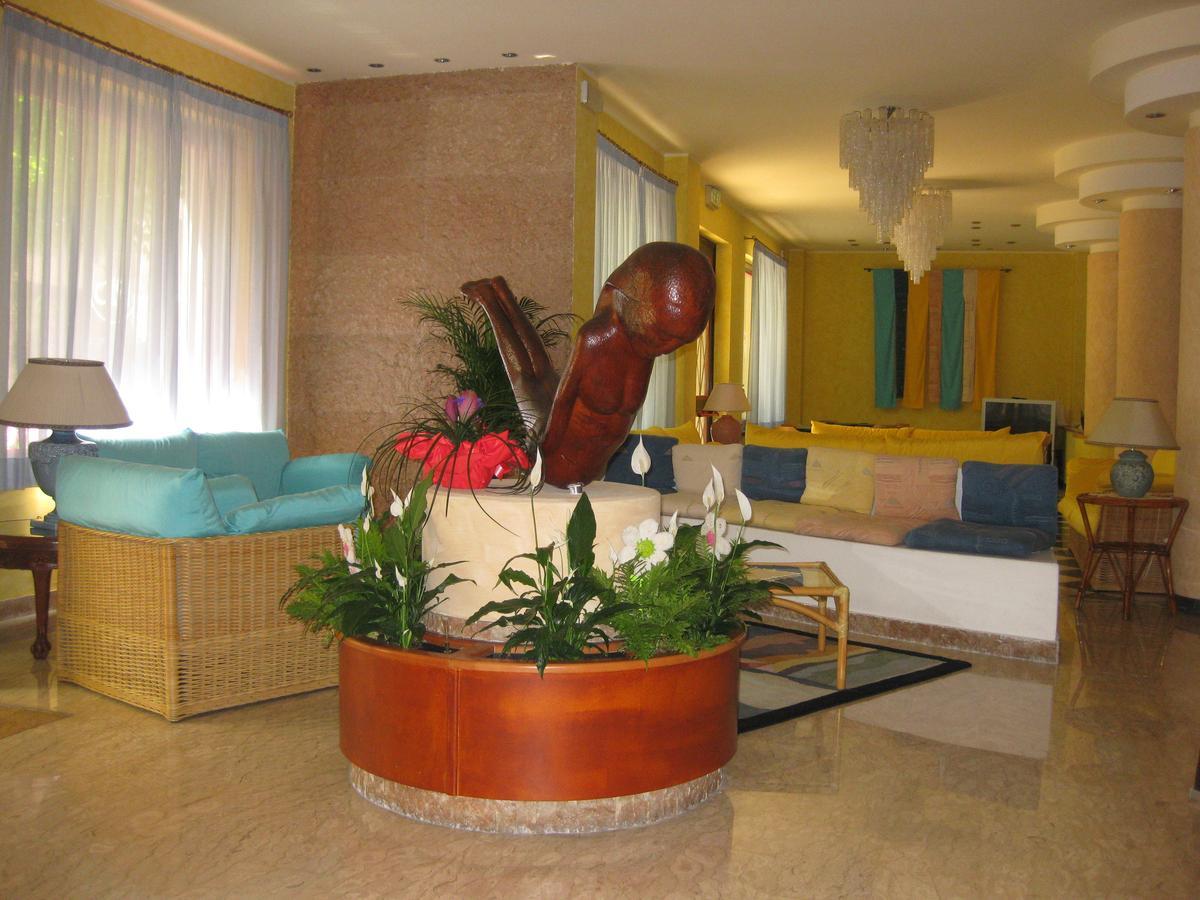 Hotel Silvi Silvi Marina Buitenkant foto