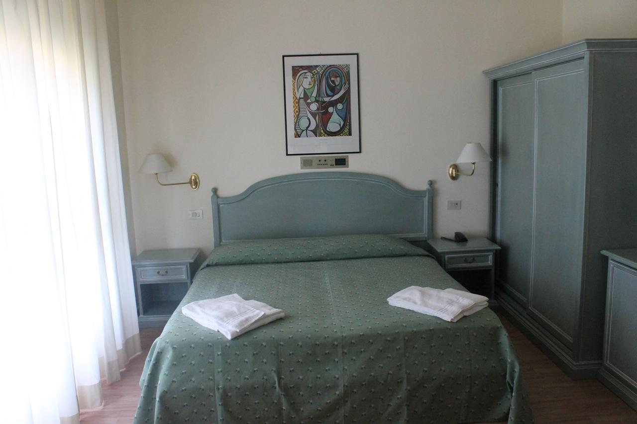 Hotel Silvi Silvi Marina Kamer foto